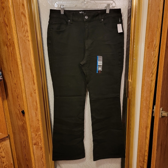 Mid-Rise Boot Cut Jeans - Picture 2 of 6